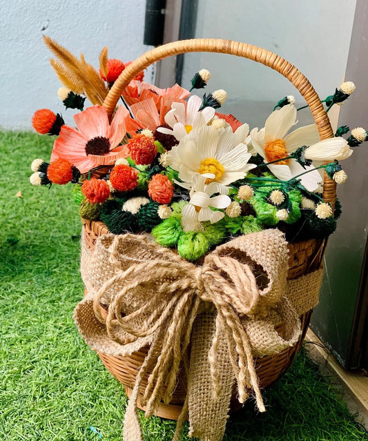 Handmade Corn Husk Flower Arrangement - Adorably Charming